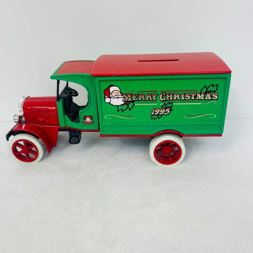 1995 ServiStar Merry Christmas Truck Coin Bank Kenworth Vintage Red